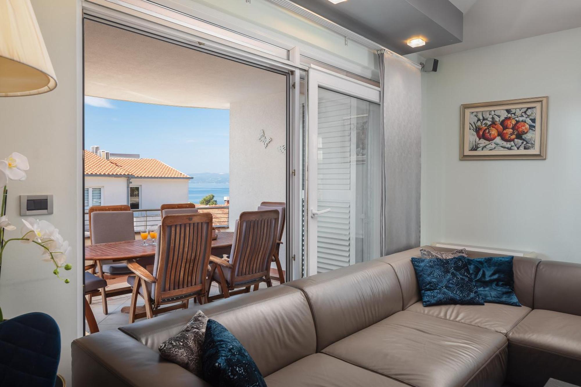 Brkic Apartments With Private Parking Makarska Ngoại thất bức ảnh